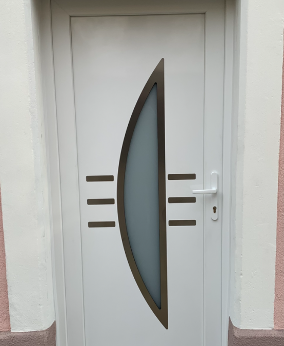 IMAGE10 554X675 | Fermetures Hamm Pose de portes d’entrée près de Cernay et Mulhouse Thann 1